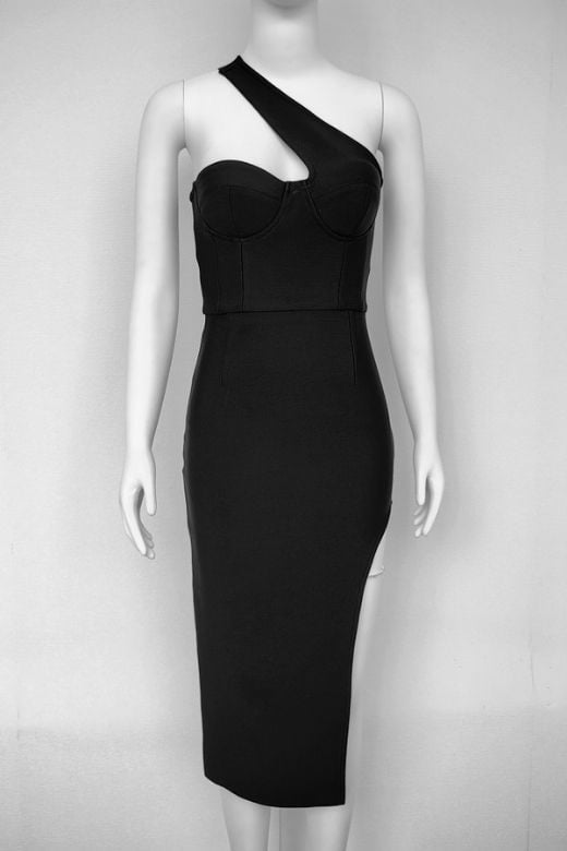 Woman wearing a figure flattering Mia Bodycon Midi Dress - Classic Black BODYCON COLLECTION Pty Ltd