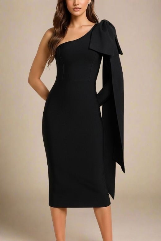 Woman wearing a figure flattering  Lela Long Sleeve Bandage Midi Dress - Classic Black BODYCON COLLECTION